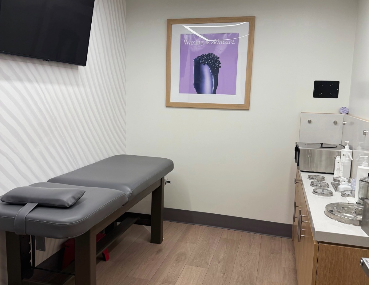 Book Your Brazilian Wax in South Elgin at European Wax Center